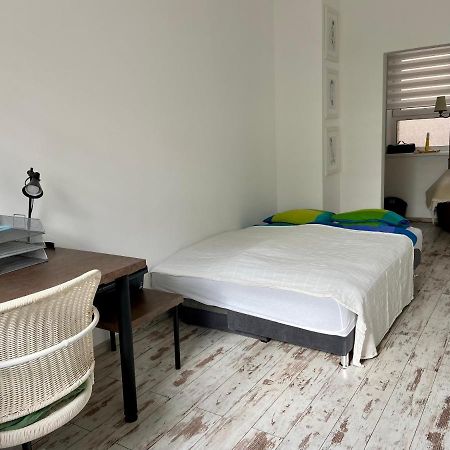 Residence Park Lovely Apartman With Private Parking Kysucke Nove Mesto Extérieur photo