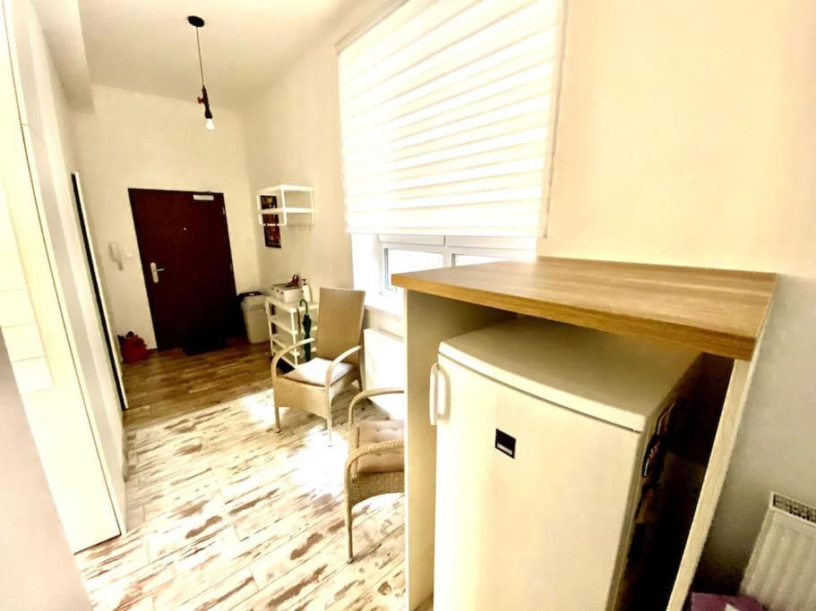 Residence Park Lovely Apartman With Private Parking Kysucke Nove Mesto Extérieur photo