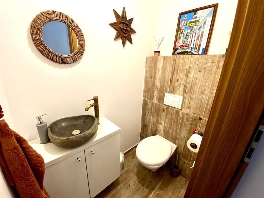 Residence Park Lovely Apartman With Private Parking Kysucke Nove Mesto Extérieur photo