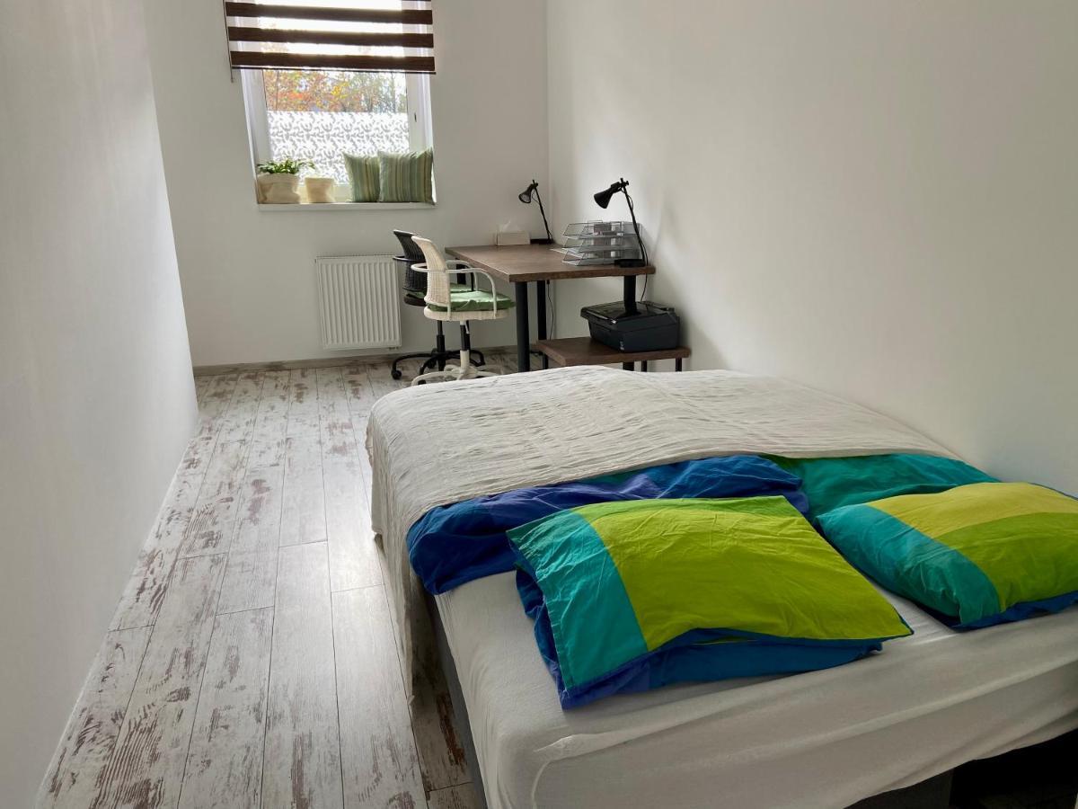Residence Park Lovely Apartman With Private Parking Kysucke Nove Mesto Extérieur photo
