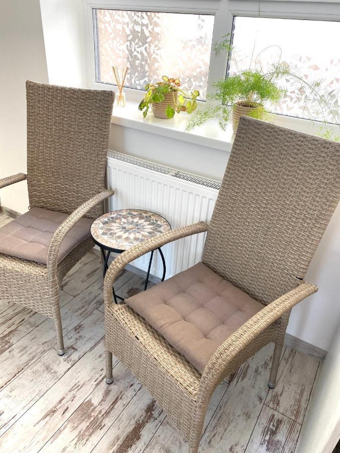 Residence Park Lovely Apartman With Private Parking Kysucke Nove Mesto Extérieur photo